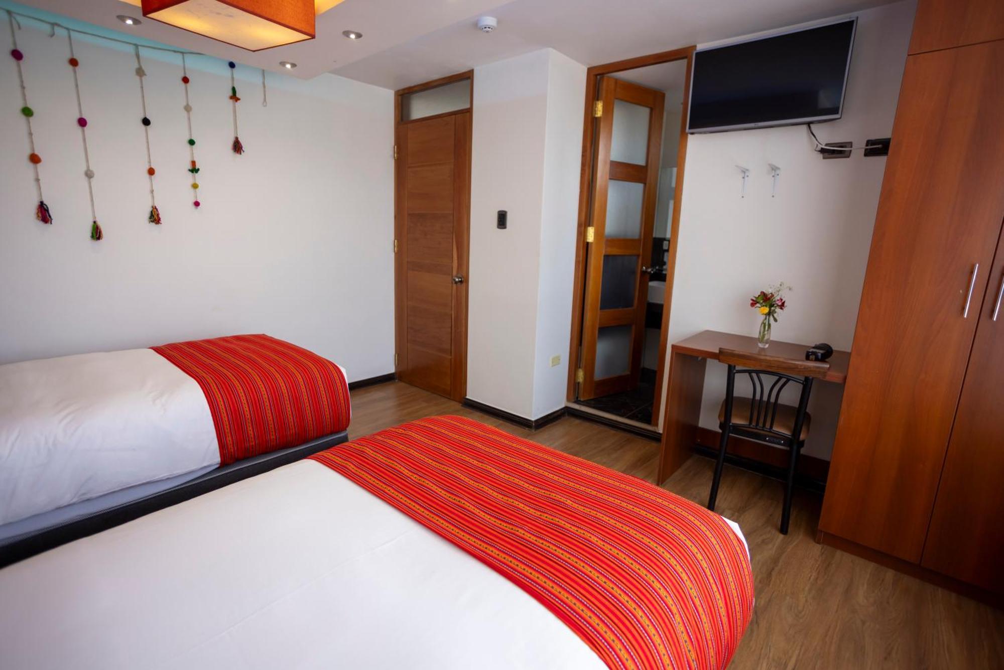 Kuska Mariscal Hotel 3*
