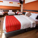 Hotel Kuska Home Mariscal